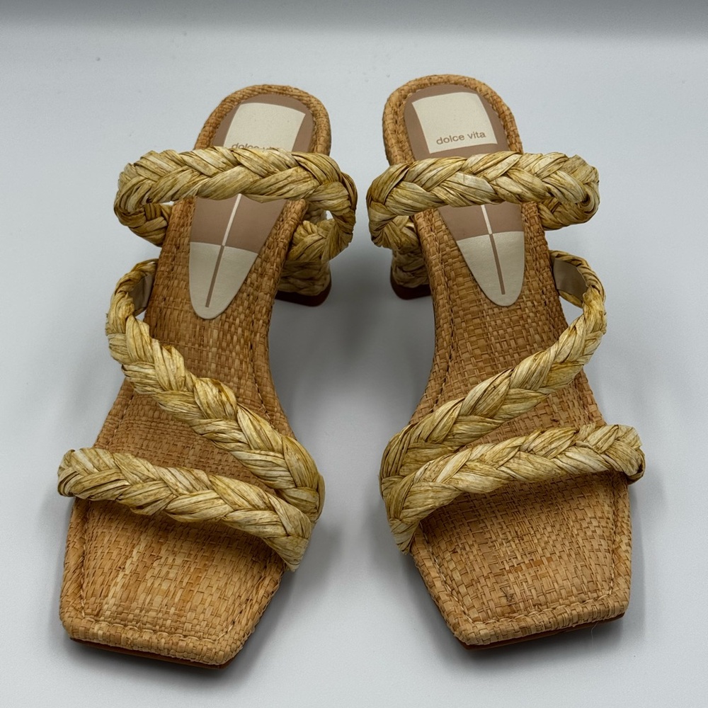 Dolce Vita PANG Raffia Heels Size 9.5 Light Natural Woven Braided Block Sandals